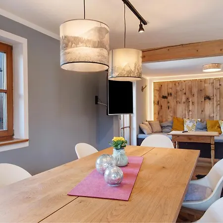 Апартаменти Ferienwohnung Riesserbaur Гарміш-Партенкірхен